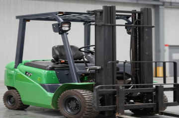 What Is the Load Center of a Forklift? The Measurement That Determines Safe Capacity