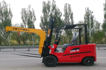 Box Car Forklift: The Master of Confined Space Heavy Lifting