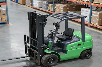Forklift Battery Specs: The Essential Guide to What the Numbers Mean