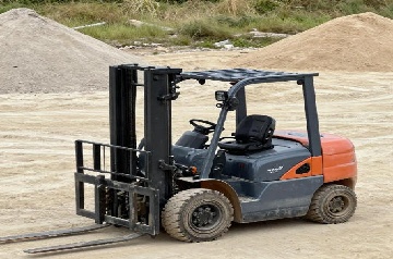 Electric Forklifts for Sale – 2026 Complete Market Guide